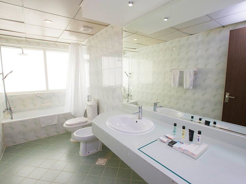 Fortune Plaza Hotel 300514