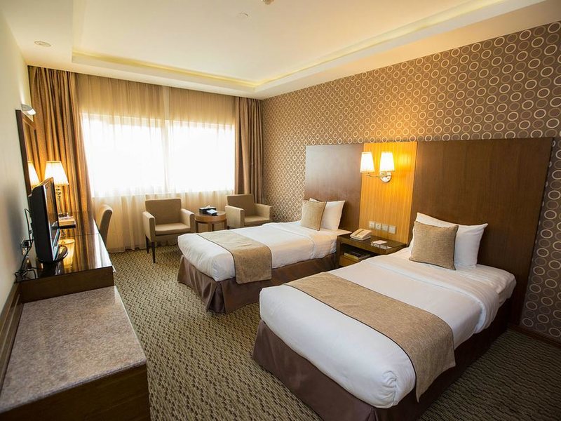 Fortune Plaza Hotel 300519