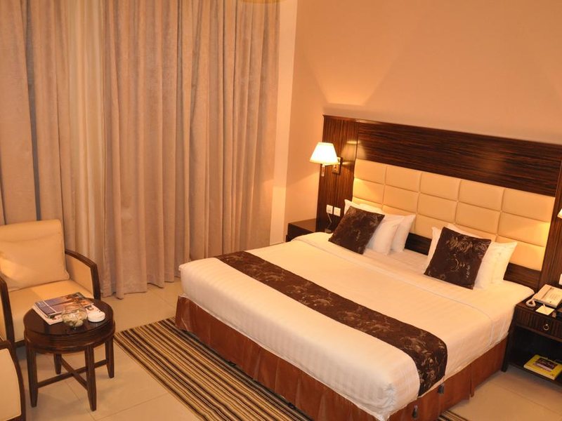 Fortune Royal Hotel 270408