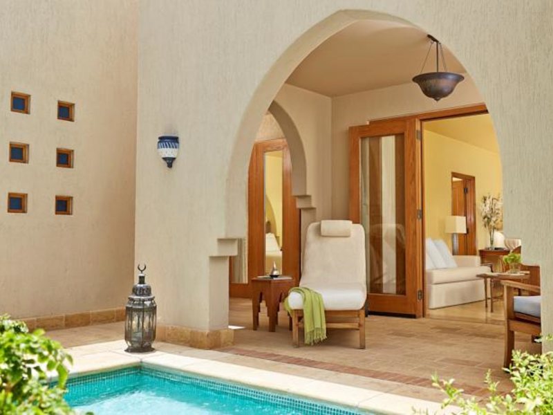 Four Seasons Resort 124000