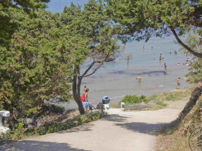 Fournia Beach 283806