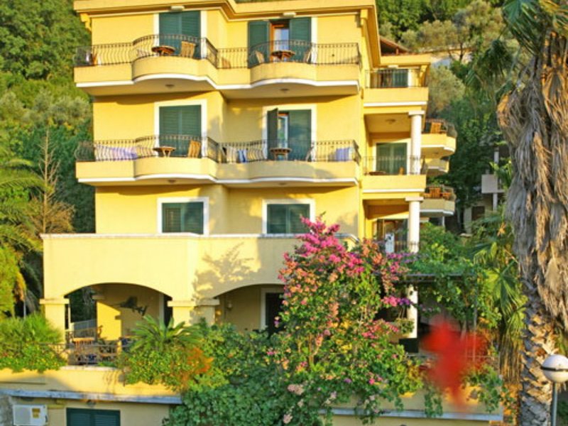 GARNI HOTEL MEDUZA 72136