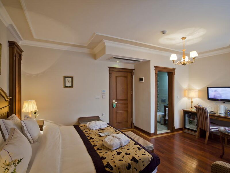 GLK PREMIER The Home Suites & Spa 279839