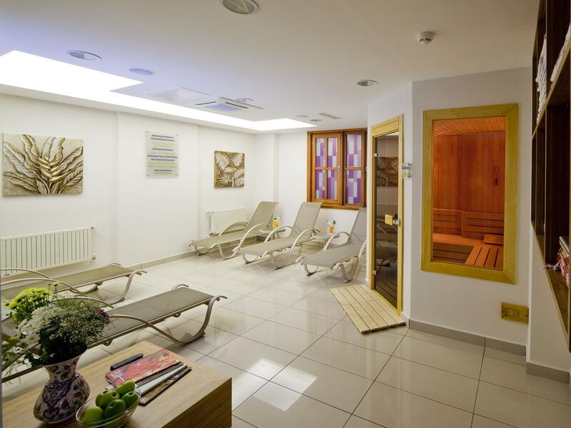 GLK PREMIER The Home Suites & Spa 279841