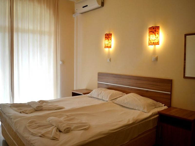 Garden Beach  165195