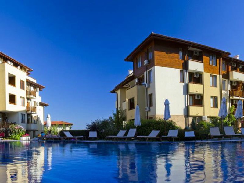 Garden Of Eden Apart  170962