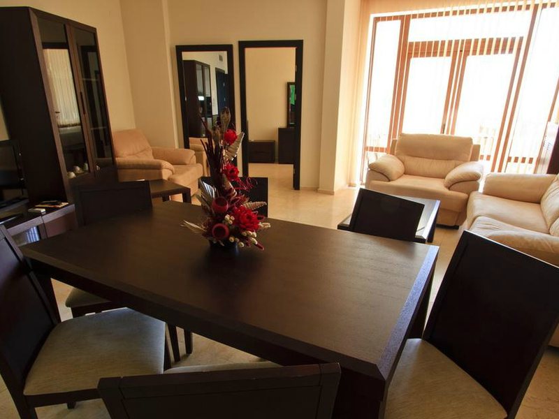 Garden Of Eden Apart  170965