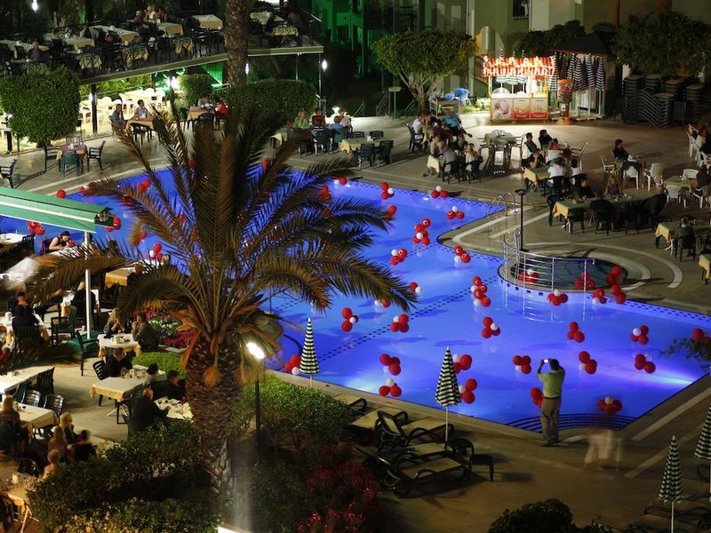 Gardenia Beach 195321