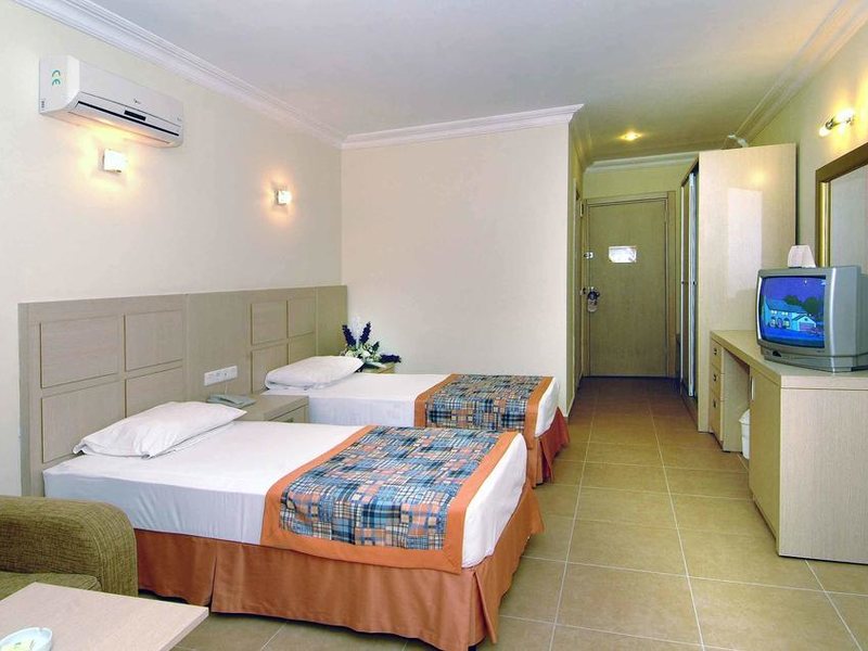 Gardenia Beach 195329