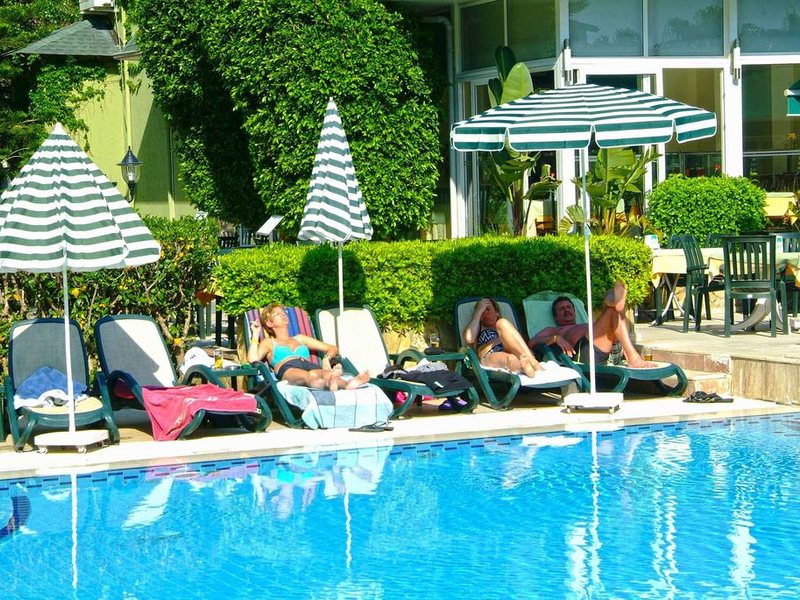 Gardenia Beach 195333