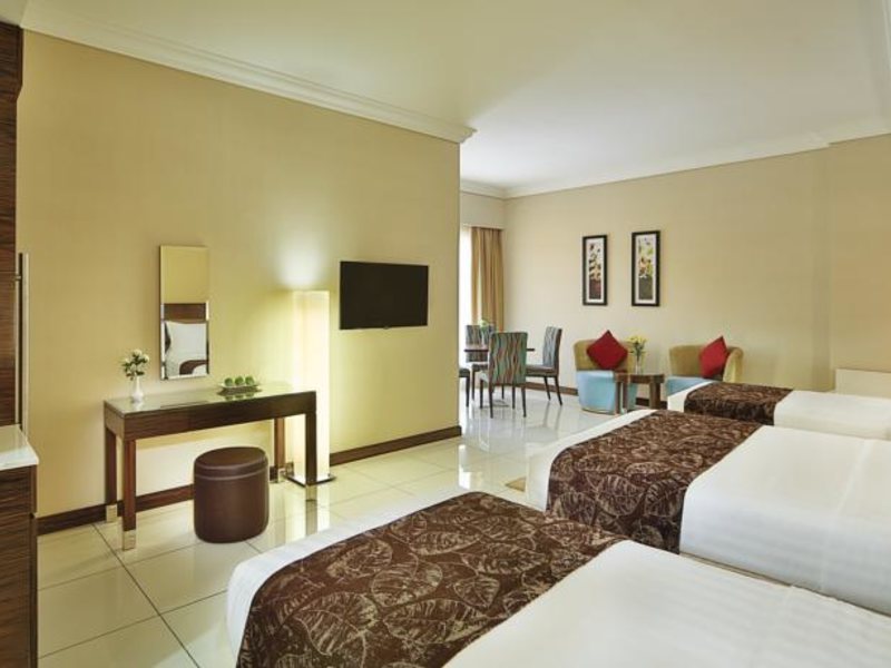 Gateway Hotel 132305