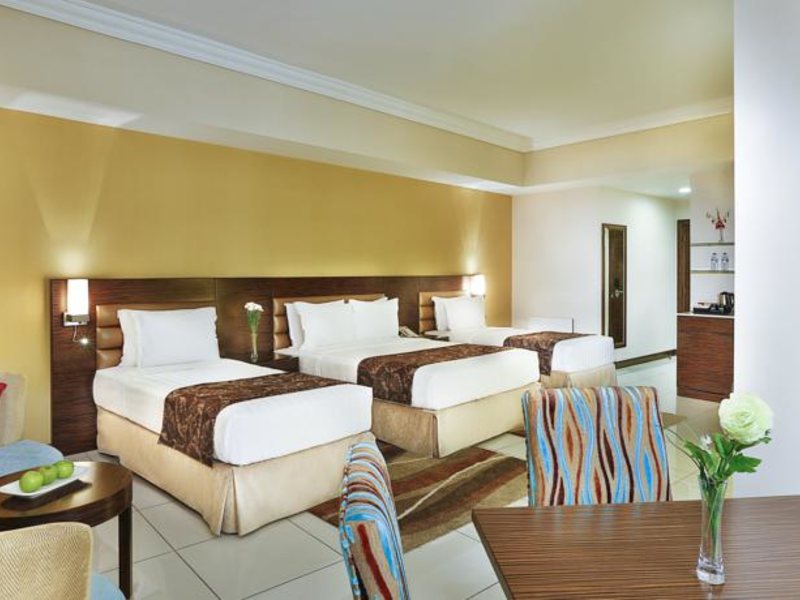 Gateway Hotel 132306