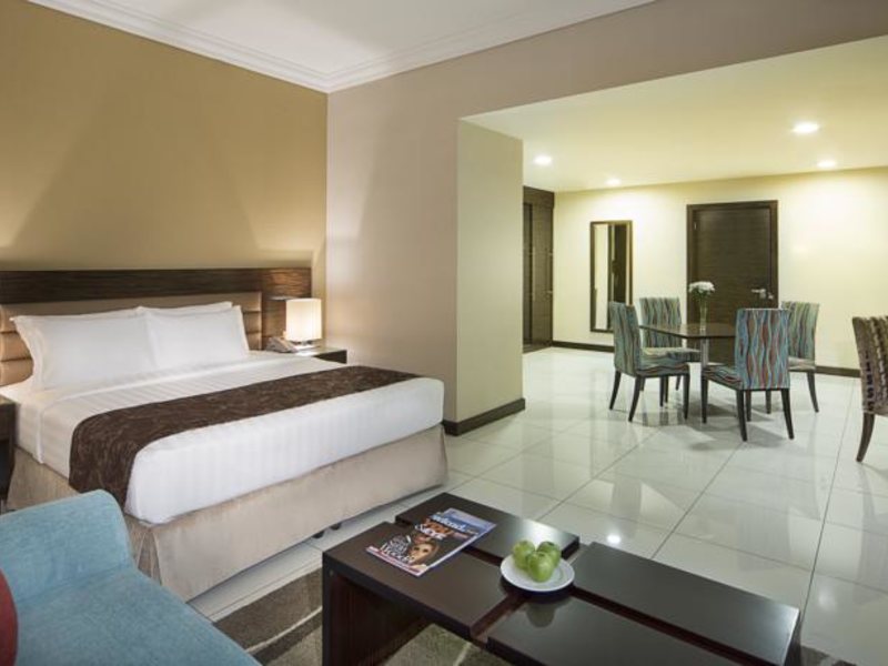 Gateway Hotel 132311