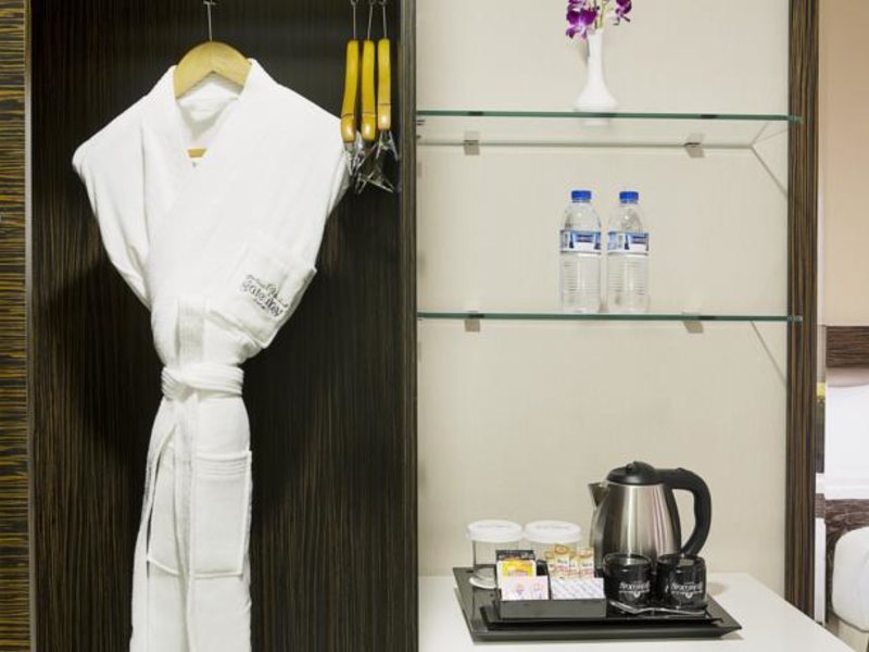 Gateway Hotel 132313