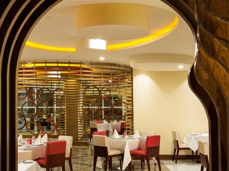 Ghaya Grand Hotel 53215