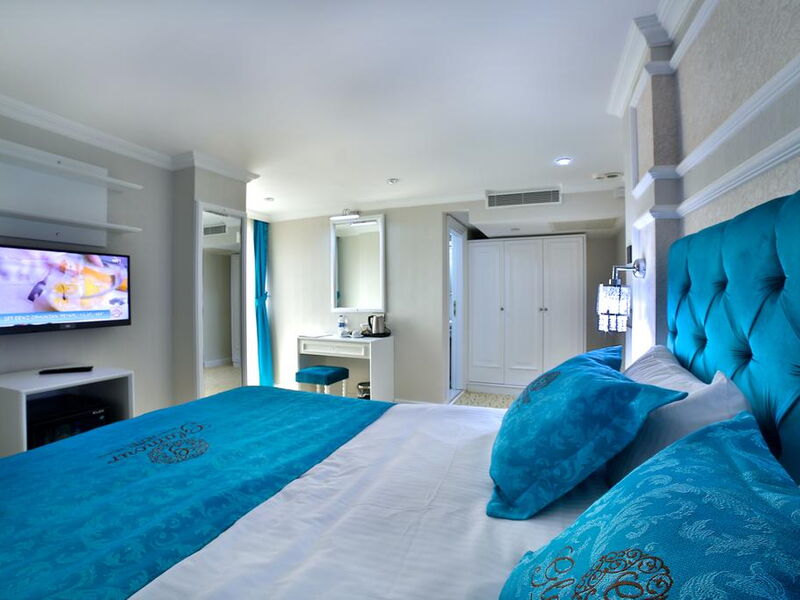 Glamour Hotel 241900