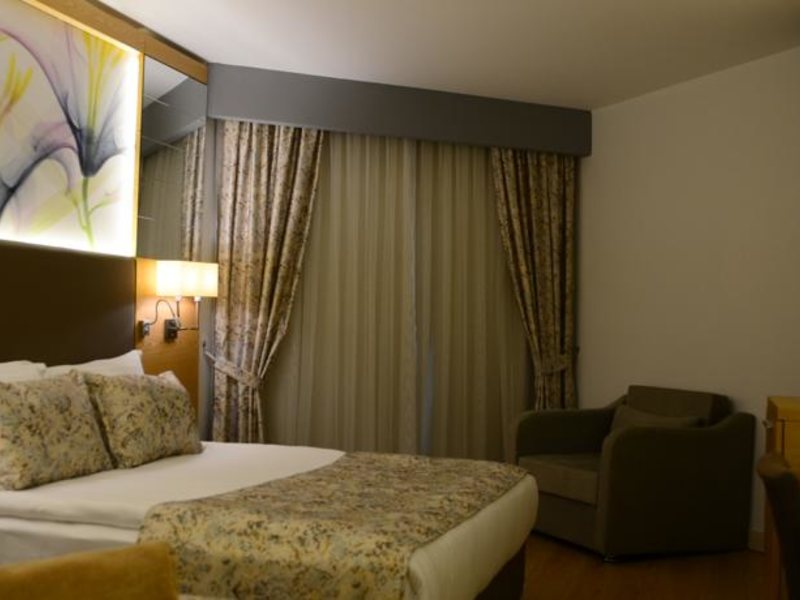 Glamour Resort & Spa 146211