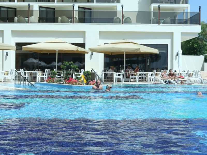 Glamour Resort & Spa 146219