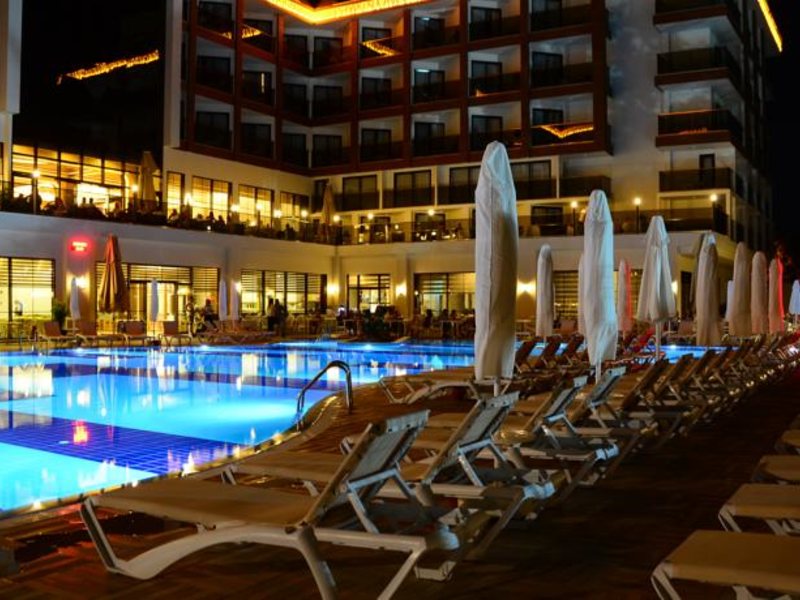 Glamour Resort & Spa 146222