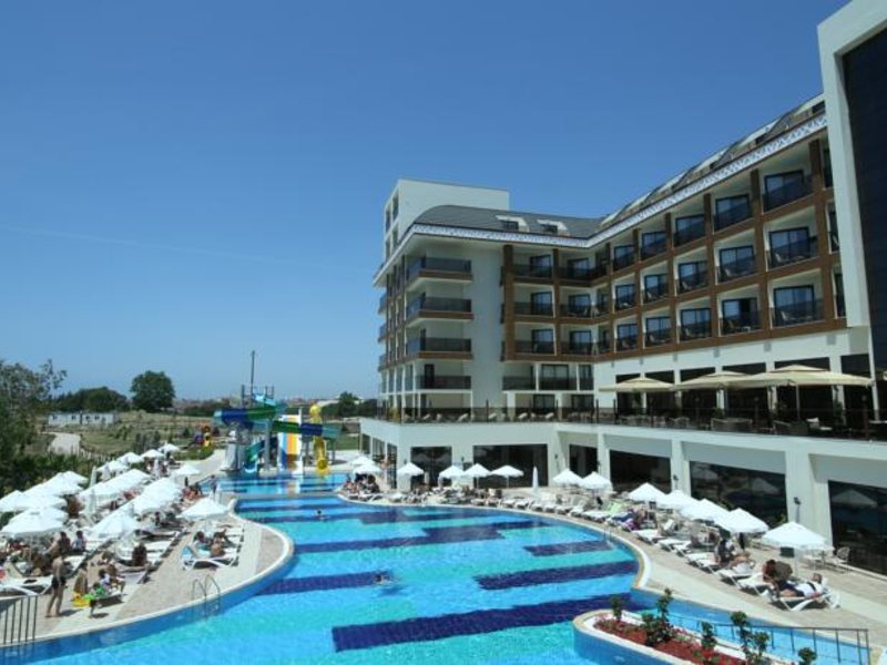 Glamour Resort & Spa 146223