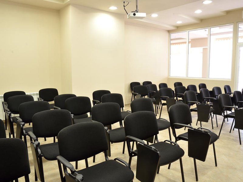 Glicinia Hotel 253400