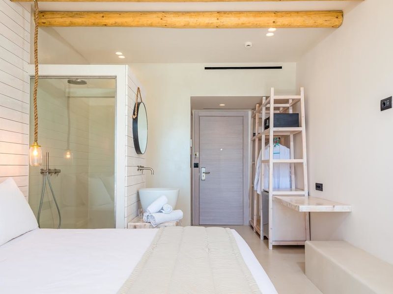 Gloria Maris Hotel Suites & Villa  305932