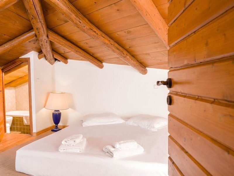 Gloria Maris Hotel Suites & Villa  305934