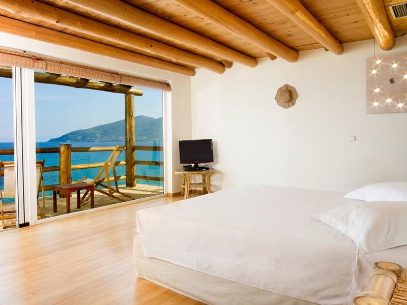 Gloria Maris Hotel Suites & Villa  305935