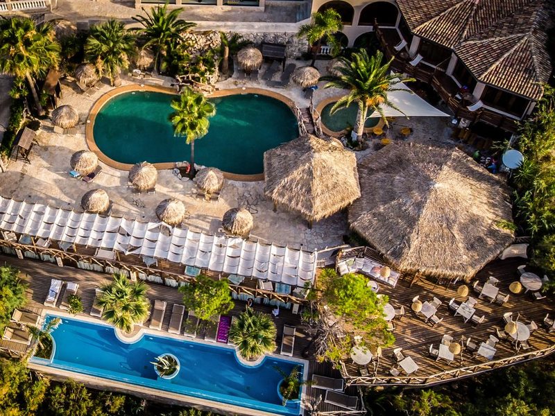 Gloria Maris Hotel Suites & Villa  305940