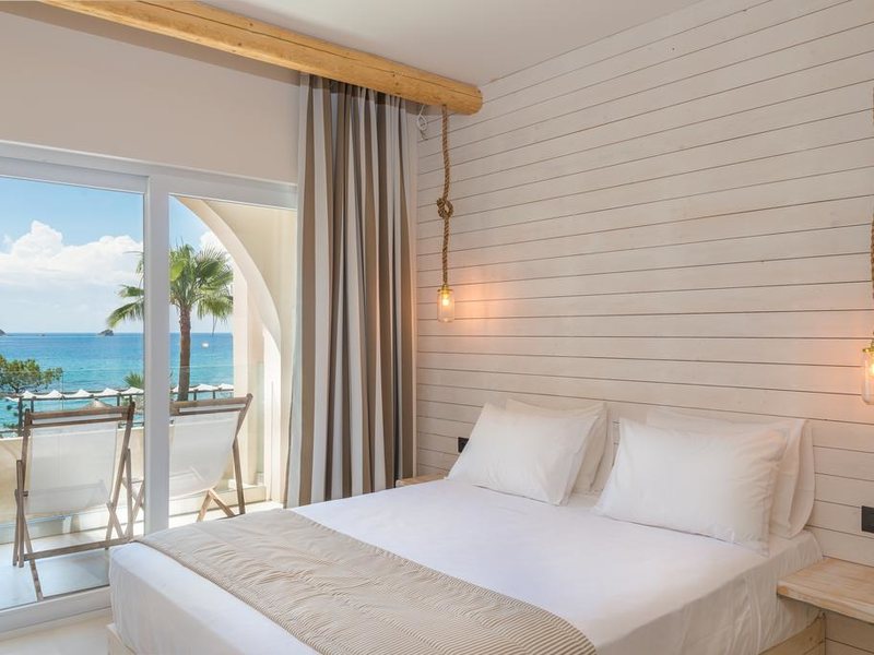 Gloria Maris Hotel Suites & Villa  305952