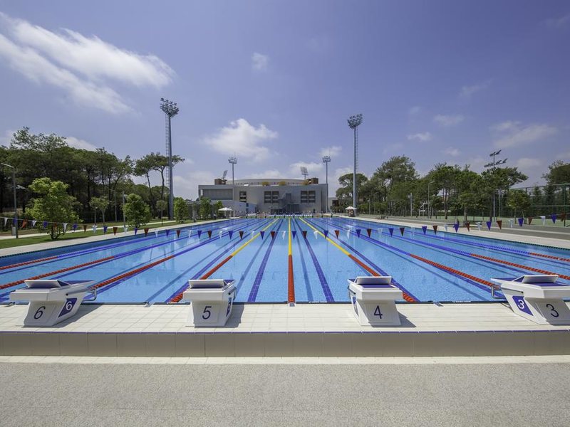 Gloria Sports Arena 185712