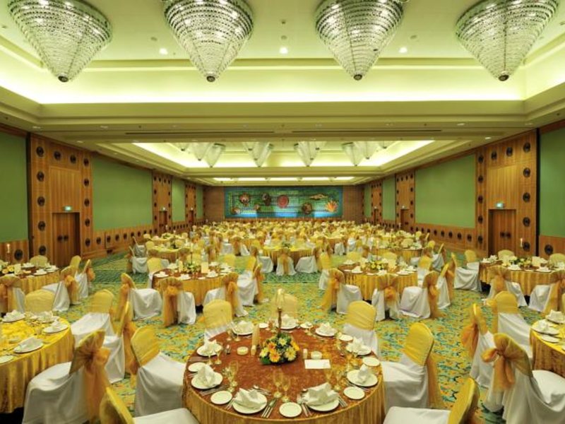 Gloria Verde Resort 75028