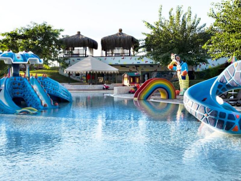 Gloria Verde Resort 75031