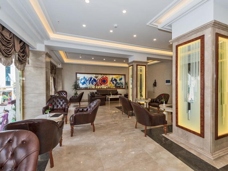 Glorious Hotel (ех 279859