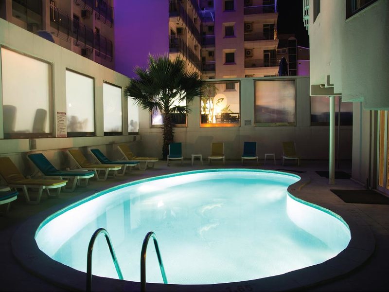 Gold Butik Hotel 190203