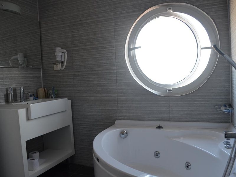 Gold Kaya Hotel 190209