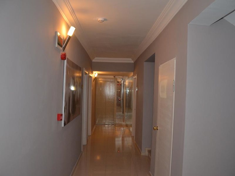 Gold Kaya Hotel 190211