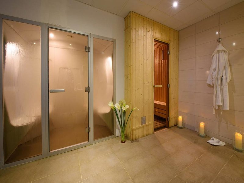 Golden Bay Beach Hotel 205573