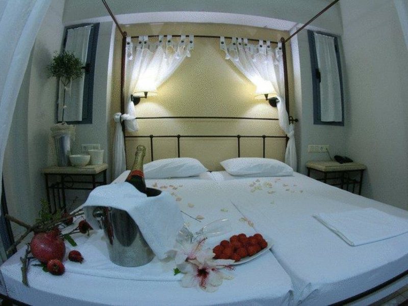 Golden Bay Studios 76650