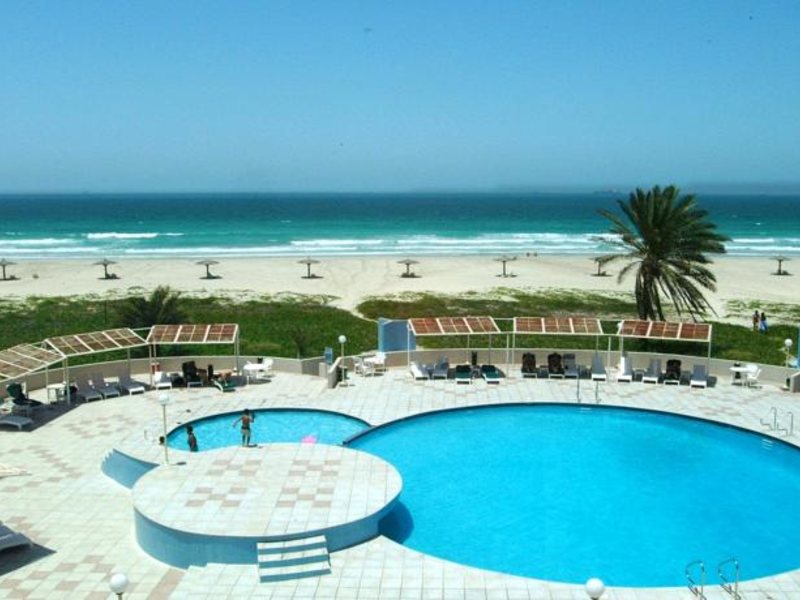 Golden Beach Motel  46558