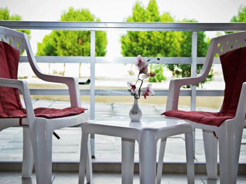 Golden Beach Motel  46562