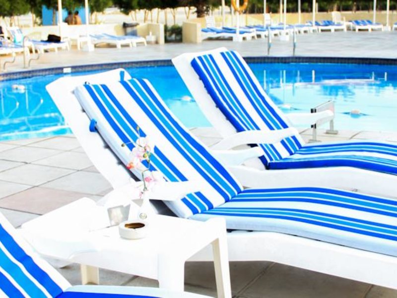 Golden Beach Motel  46568