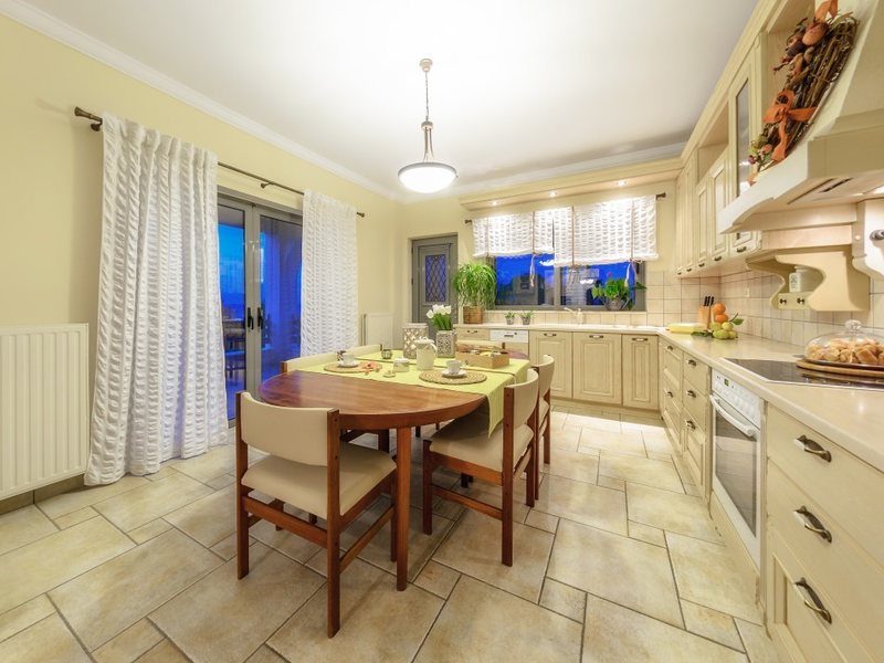 Golden Coast Resort 305999