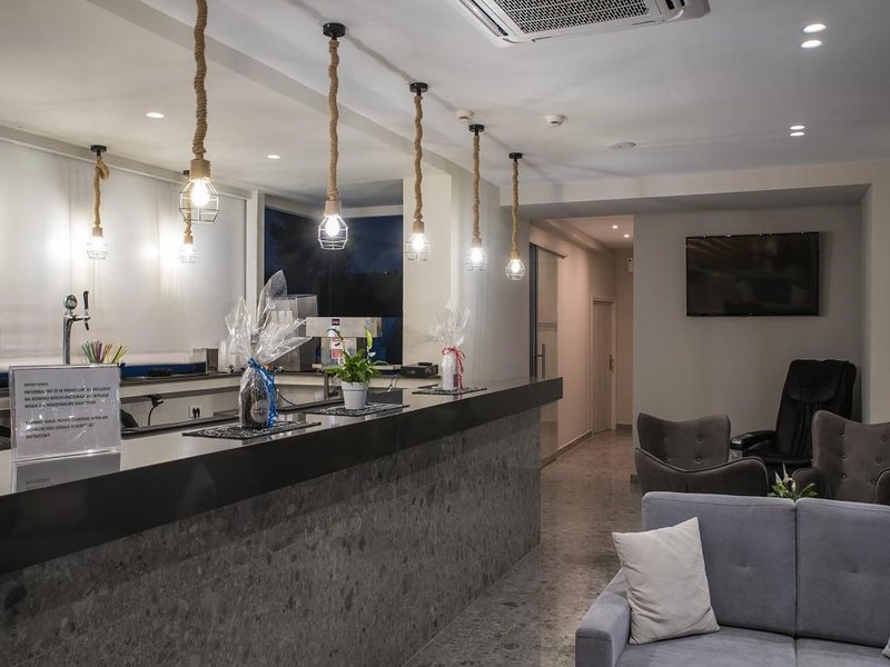 Golden Coast Resort 306010