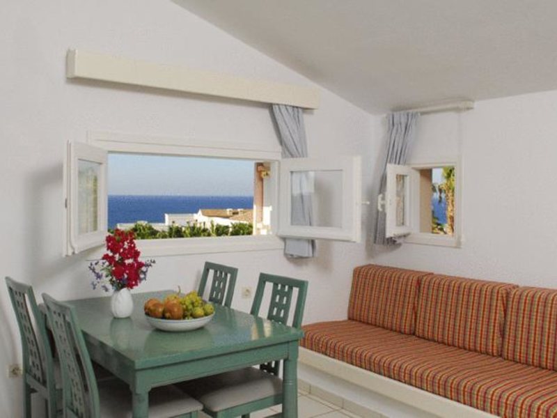 Golden Dream Apartments 100972