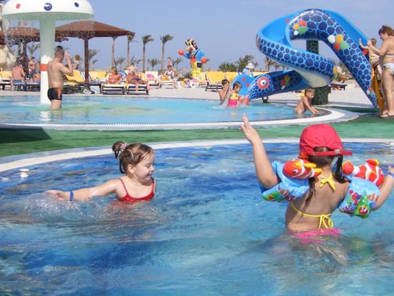 Golden Five Club  124106