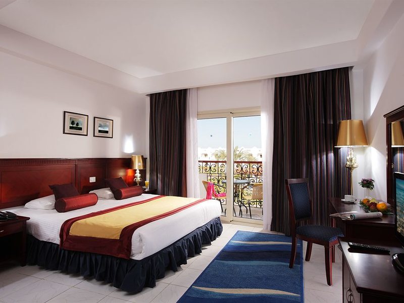 Golden Five Topaz Suites Hotel (ex 124225