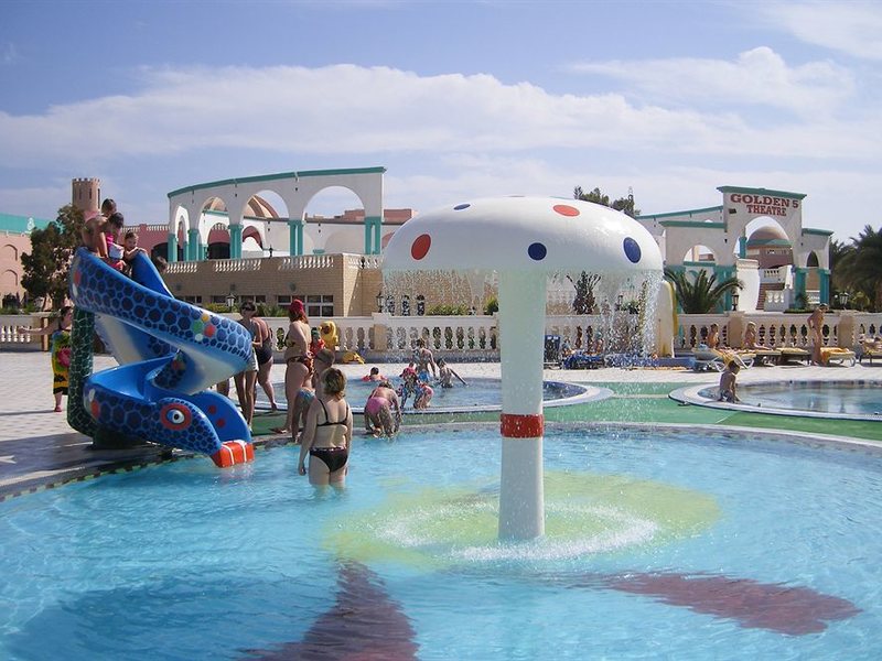 Golden Five Topaz Suites Hotel (ex 124236