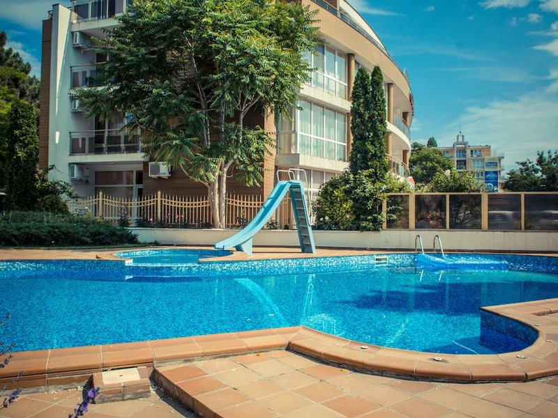 Golden Fort APT 212959