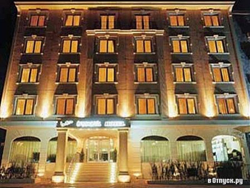 Golden Hill Hotel 301660